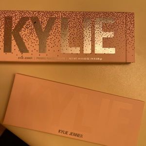 Kylie Holiday palette
